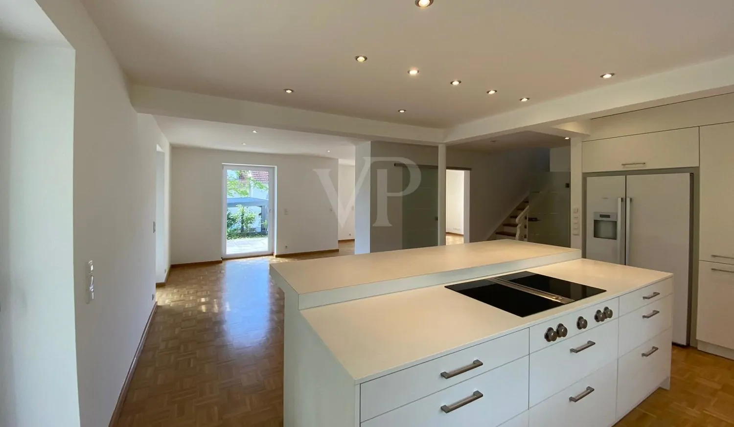 Küche mit Blick zum Esszimmer