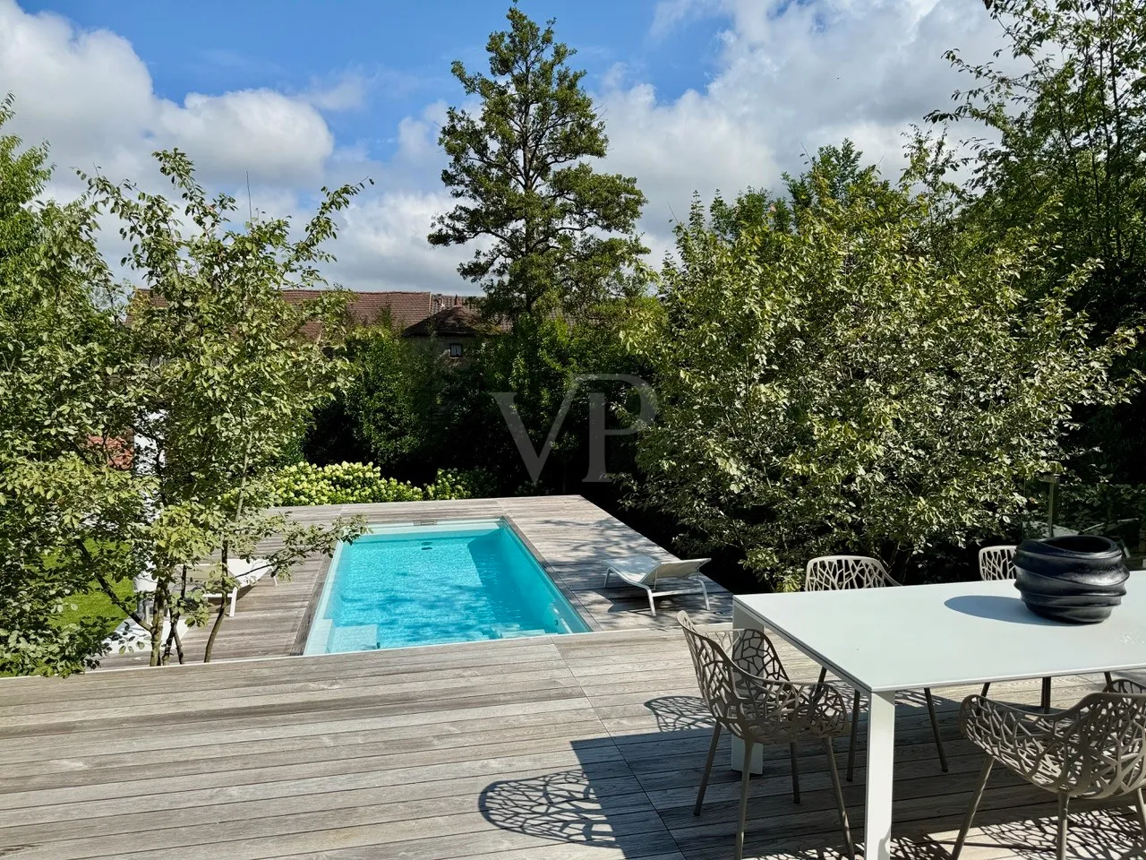 Terrasse und Pool