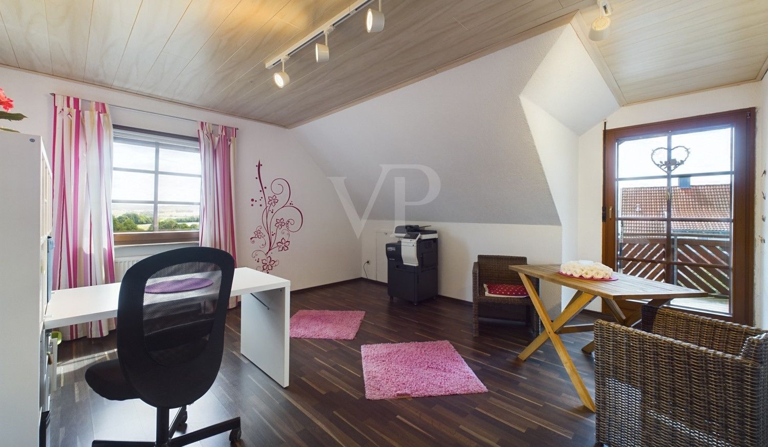 Büro/ Kinderzimmer