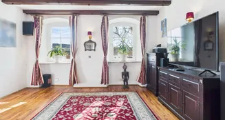 von_poll_real_estate_property_25221029_image_6