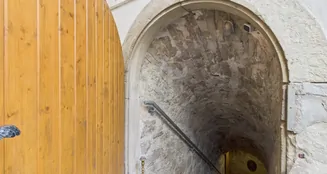 von_poll_real_estate_property_25221029_image_17