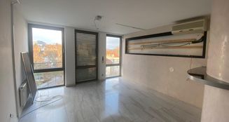 von_poll_real_estate_property_25221018_image_0