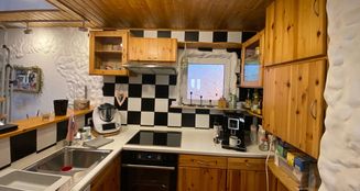 von_poll_real_estate_property_25221020_image_2