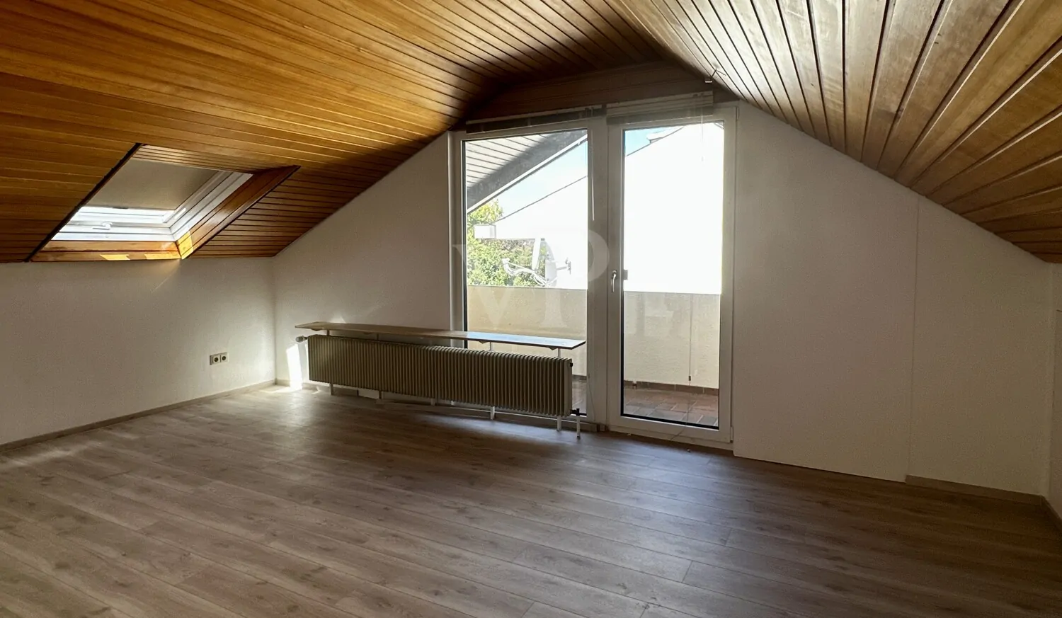 Zimmer DG mit Balkon