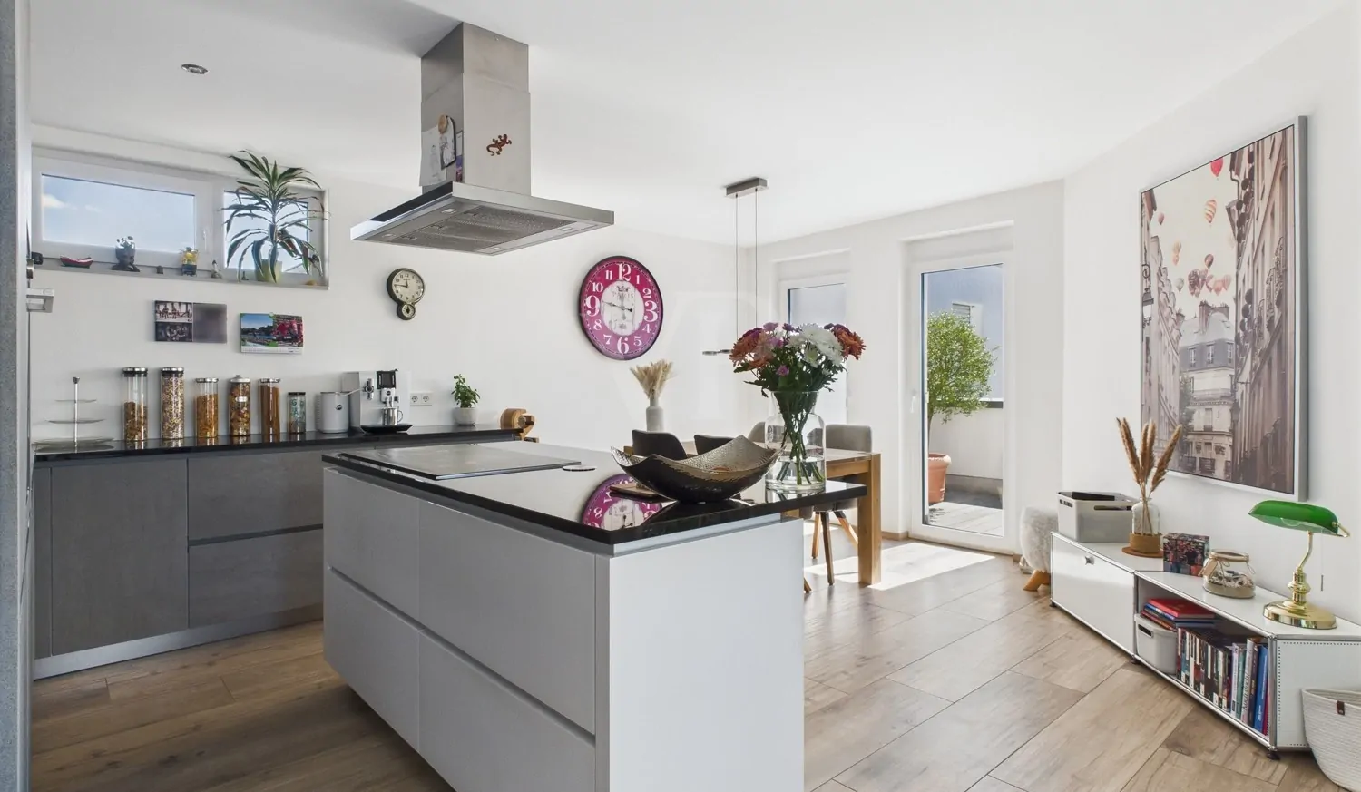 Küche mit Essbereich