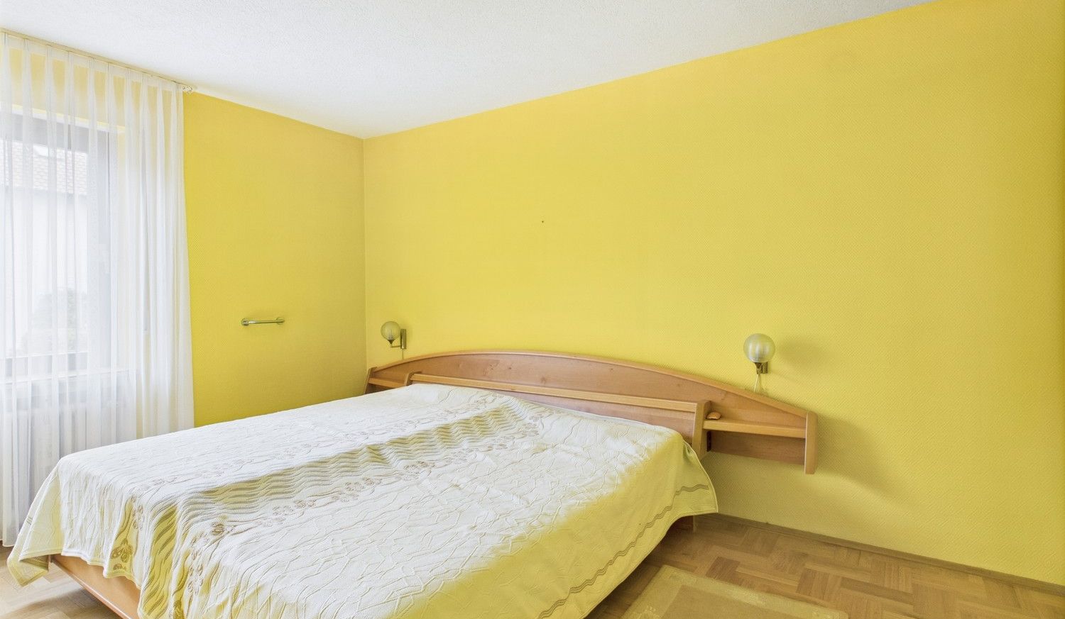 Schlafzimmer EG