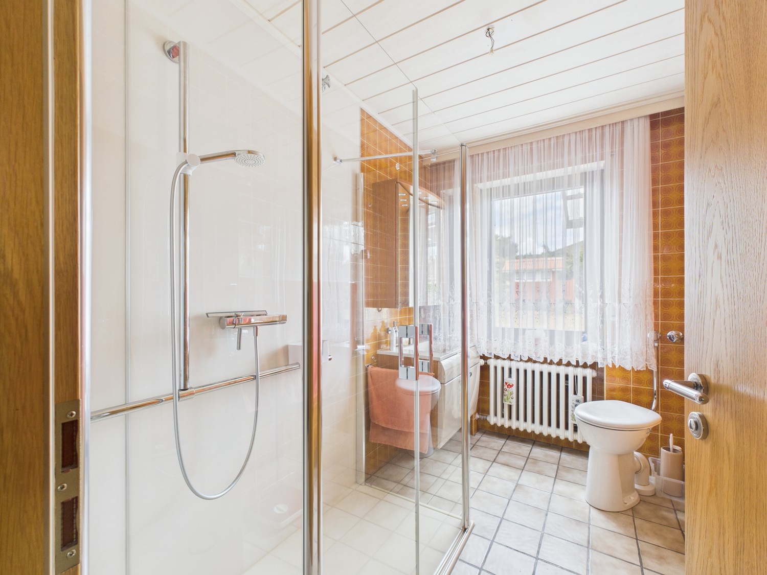 Badezimmer EG