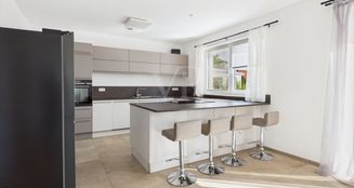 von_poll_real_estate_property_25221056_image_2