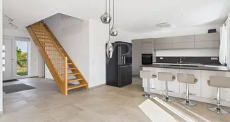 von_poll_real_estate_property_25221056_image_2