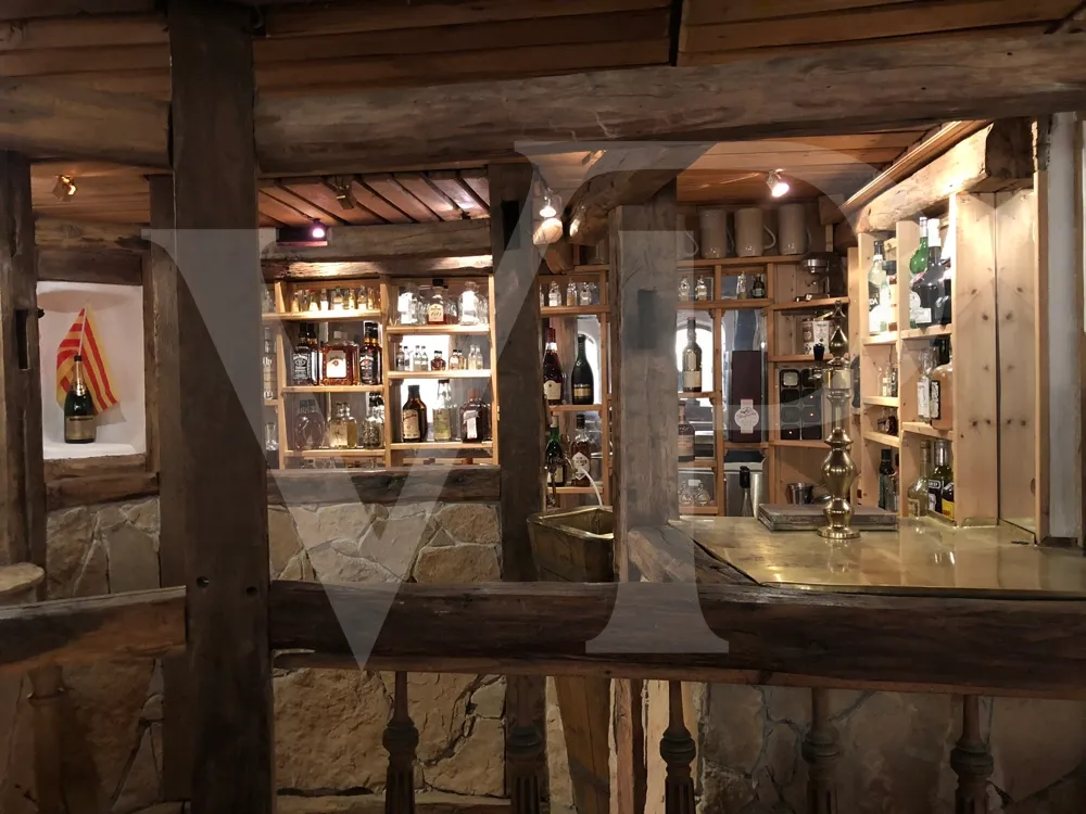 Bar UG