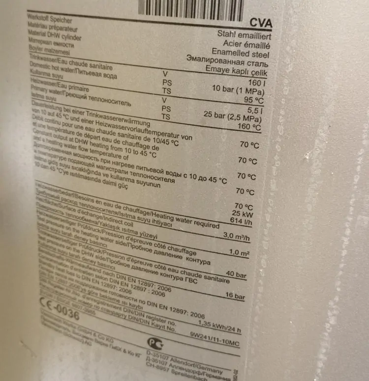 Typenschild Pufferspeicher