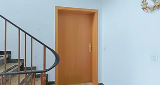 von_poll_real_estate_property_25099007_image_8