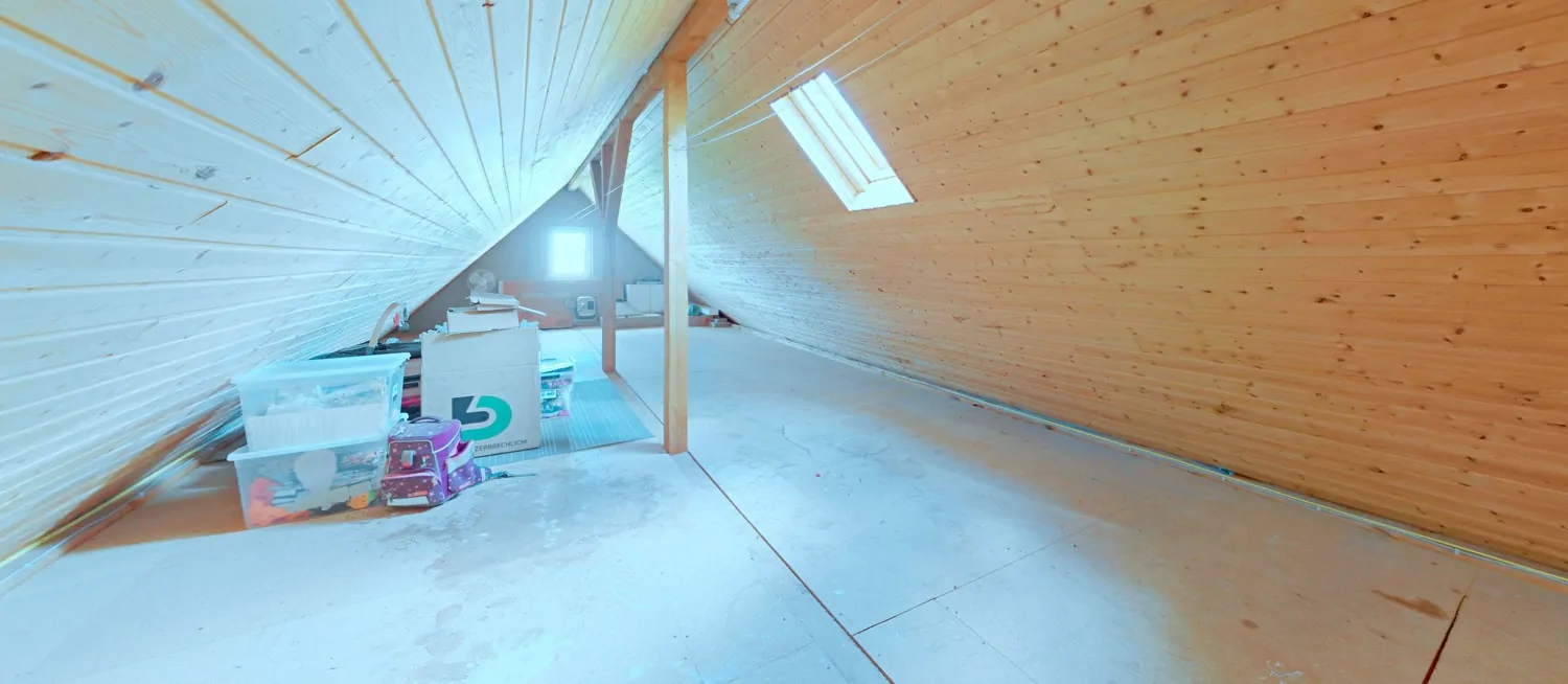 Dachgeschoss - Dachboden