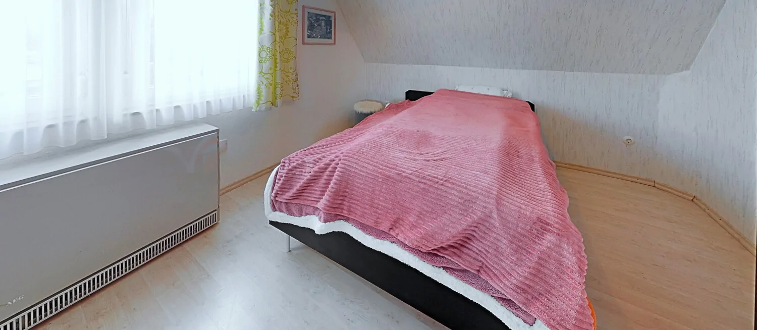 DG - Schlafzimmer 3