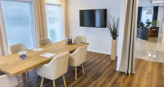 von_poll_real_estate_property_25099020B_image_21