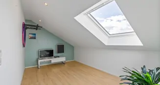 von_poll_real_estate_property_25099020_image_14