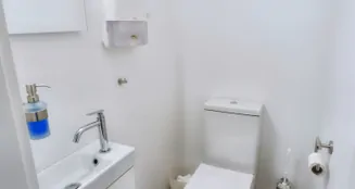 von_poll_real_estate_property_25099020_image_23