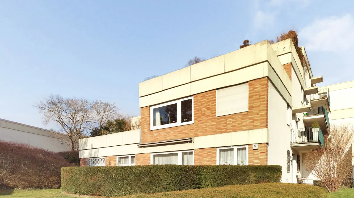 Lebensqualität pur: Barrierefreie 4-Zimmer-Terrassenwohnung mit Sauna, Pool & naturnaher Lage