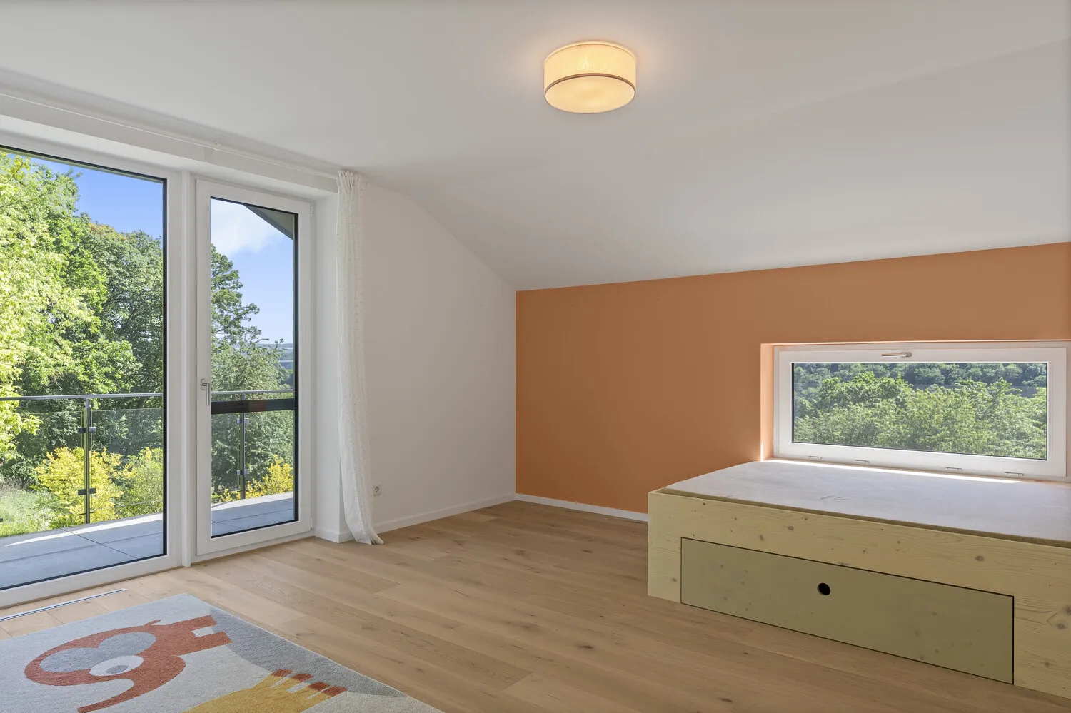 OG Kinderzimmer mit Balkon