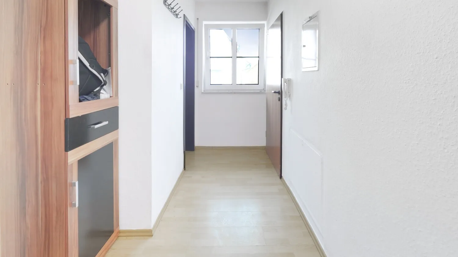 OG Rechts Wohnungsflur