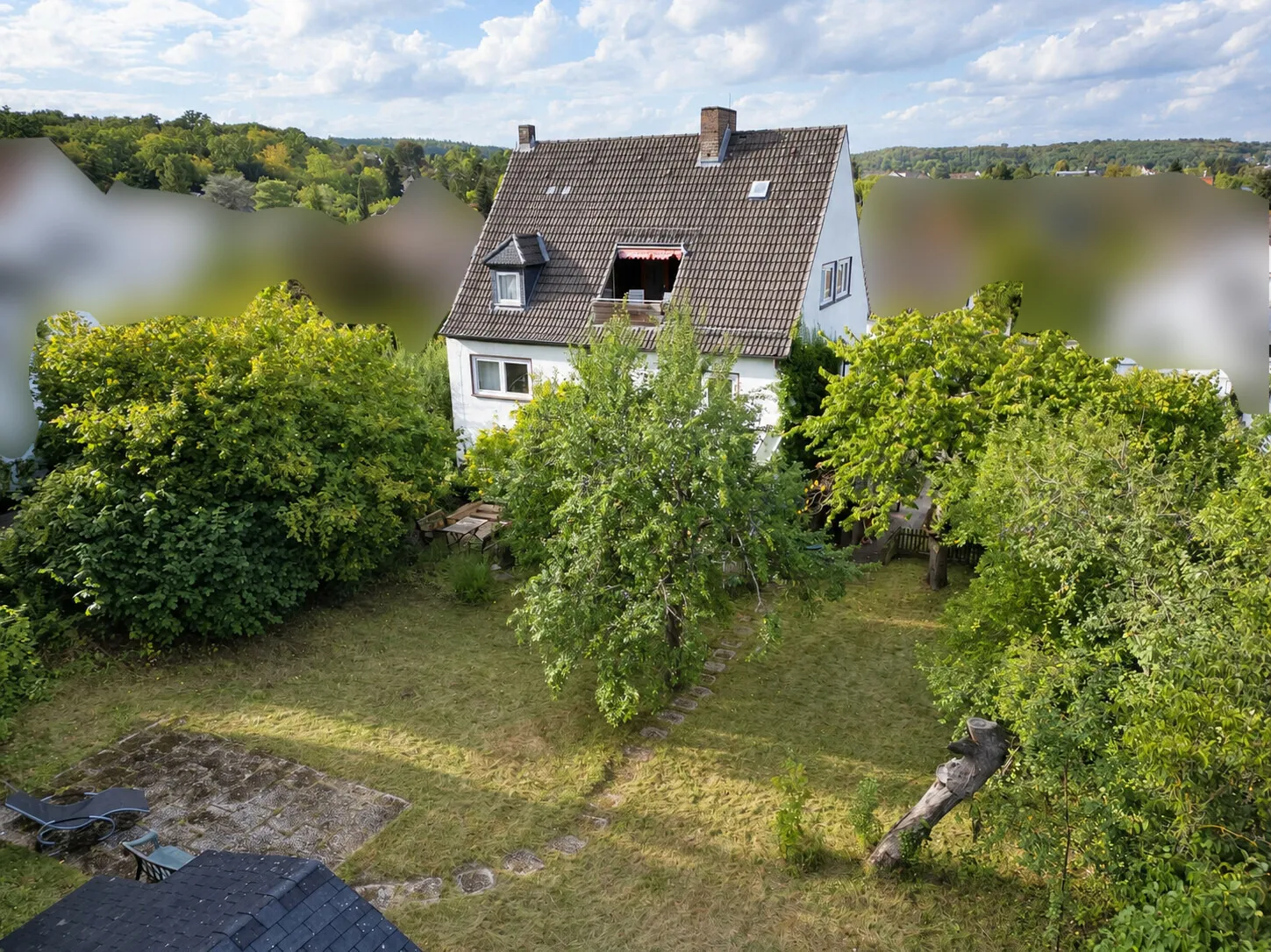 Südseite mit Garten