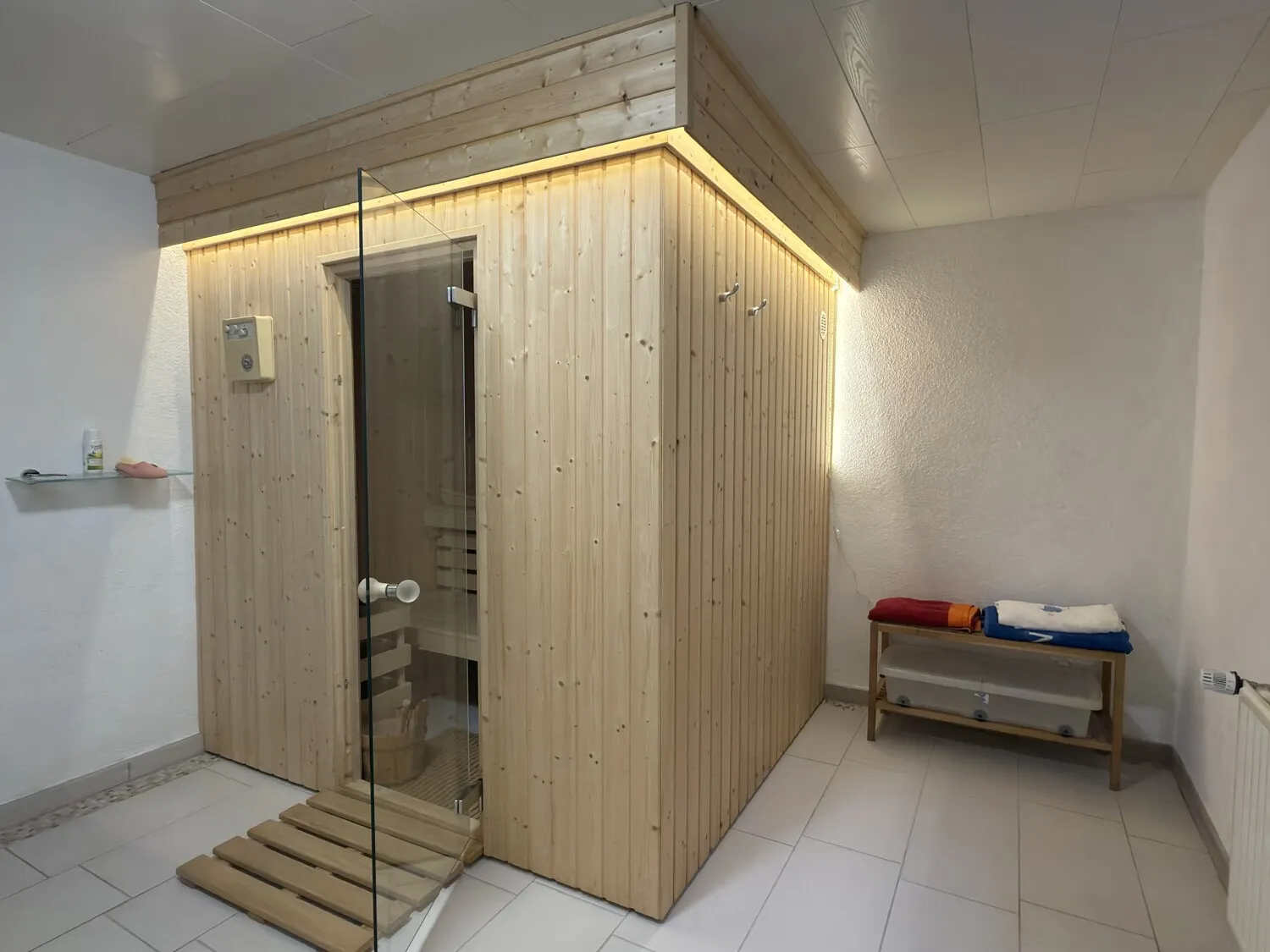 Keller Sauna