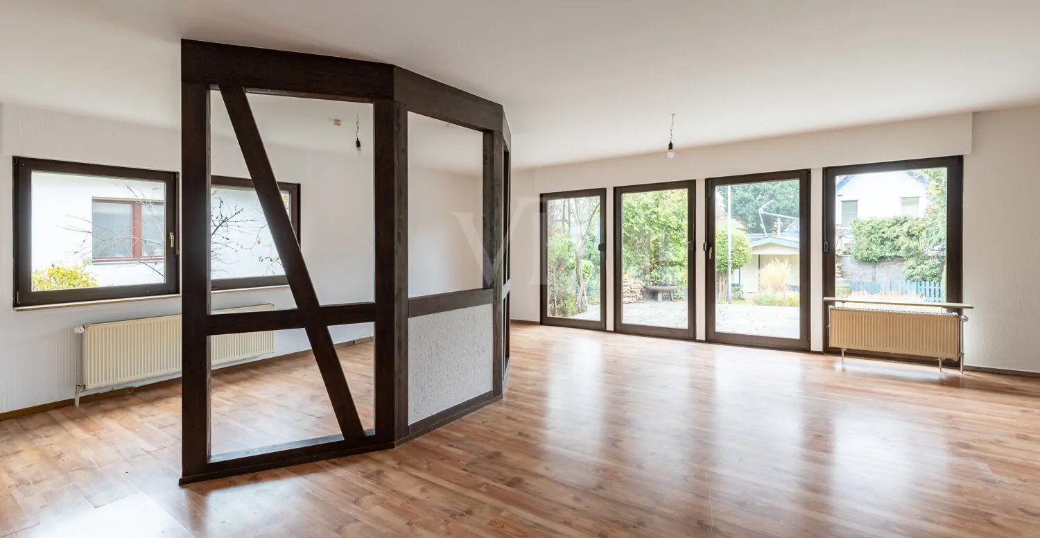 Wohnzimmer mit Terrassenzugang