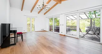 von_poll_real_estate_property_25045025_image_1