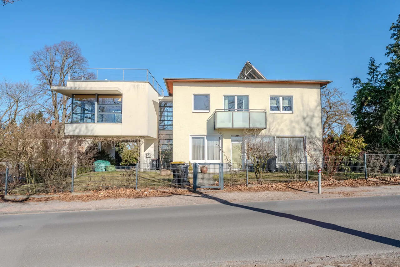 Straßenansicht