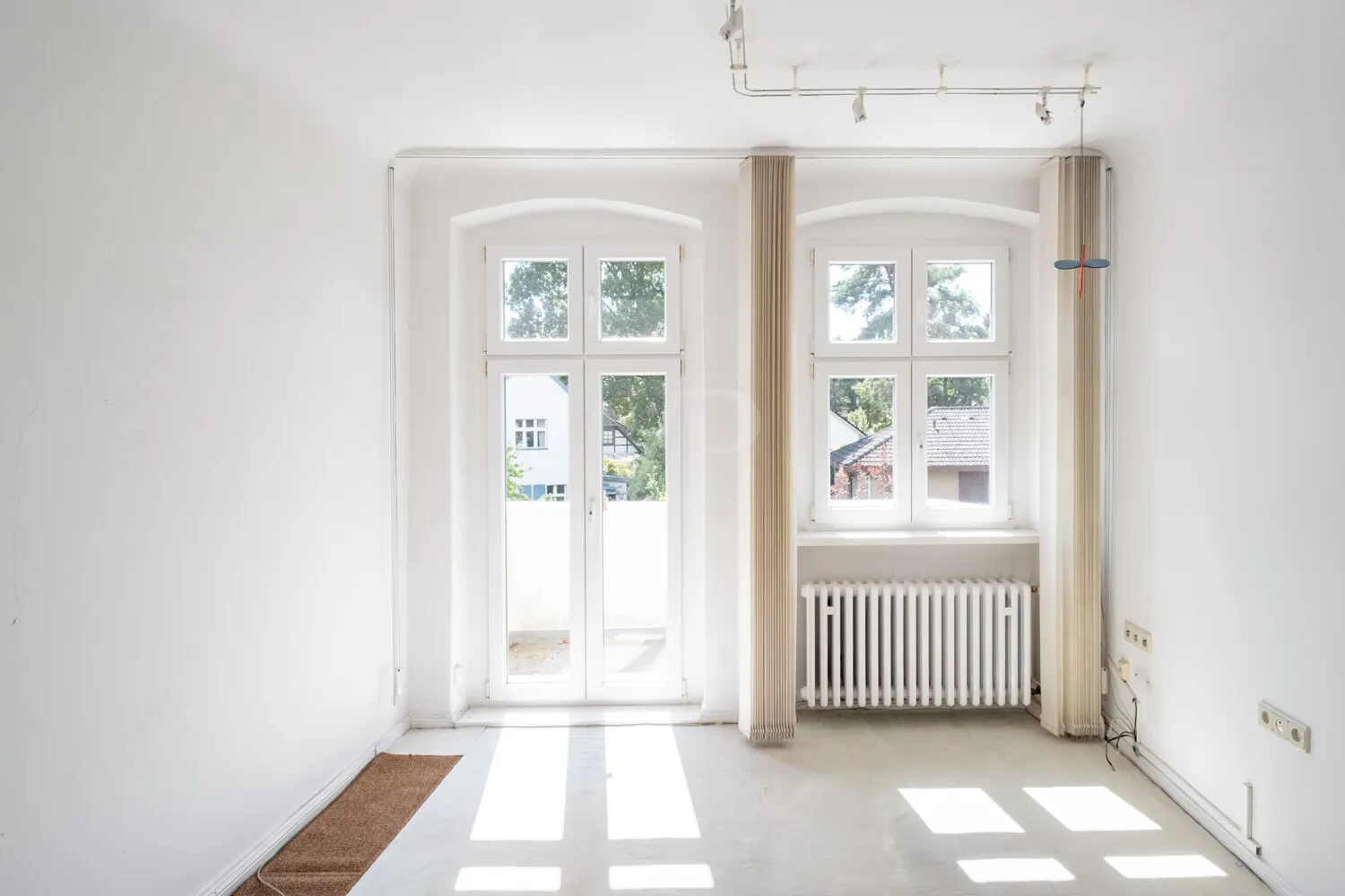 1. Zimmer OG
