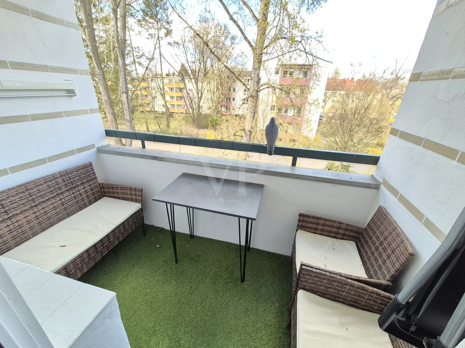 Balkon zur Grünanlage