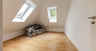 von_poll_real_estate_property_25094012_image_11