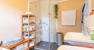 von_poll_real_estate_property_25094023_image_7