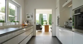 von_poll_real_estate_property_25040037_image_1