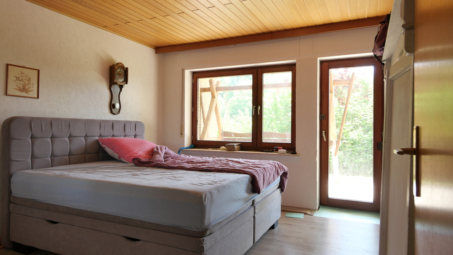 Schlafzimmer in der Souterrainwohnung