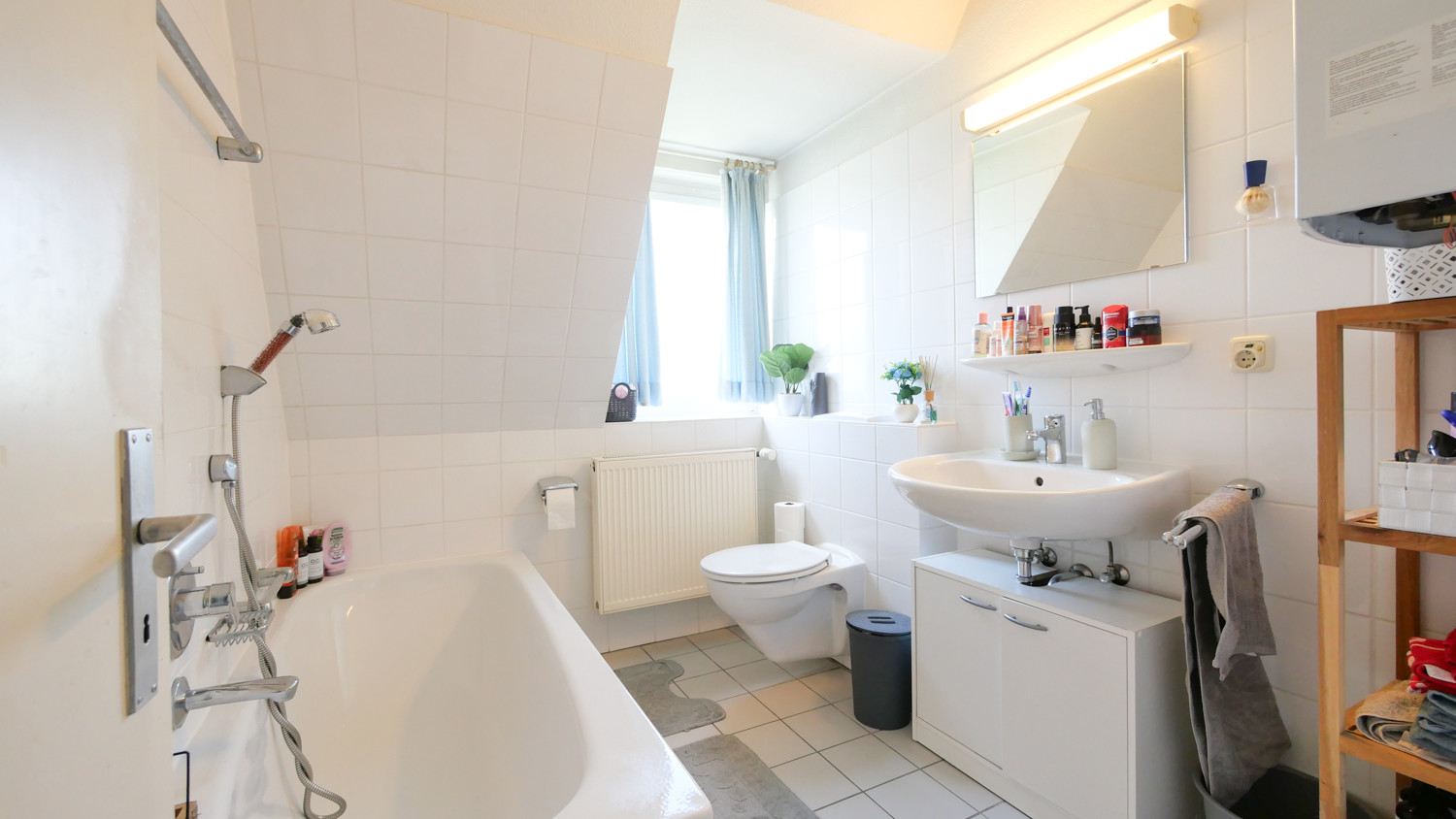 Badezimmer im Obergeschoß