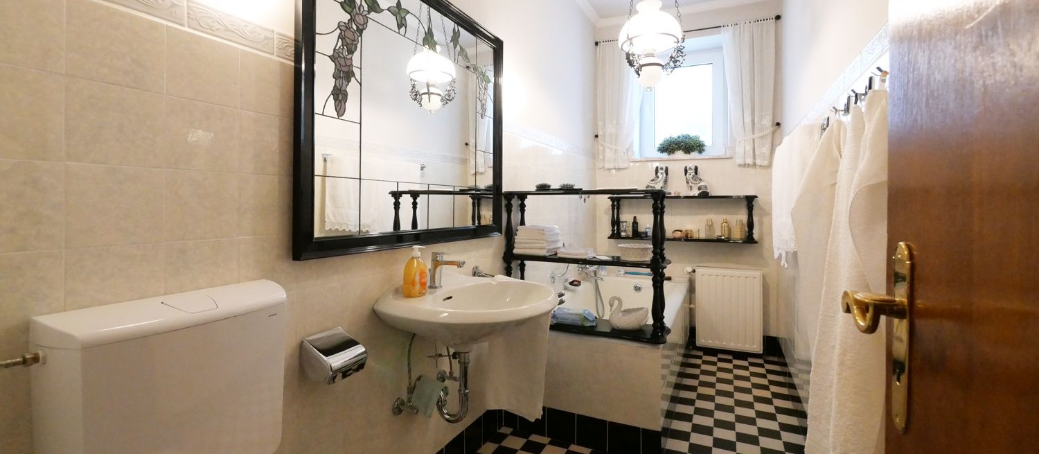 Badezimmer EG
