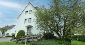 von_poll_real_estate_property_25040015_image_0