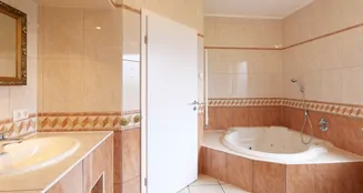 von_poll_real_estate_property_25040008_image_8