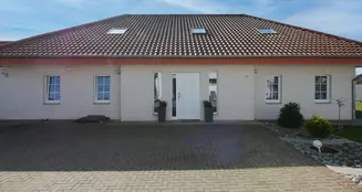 von_poll_real_estate_property_25040008_image_1