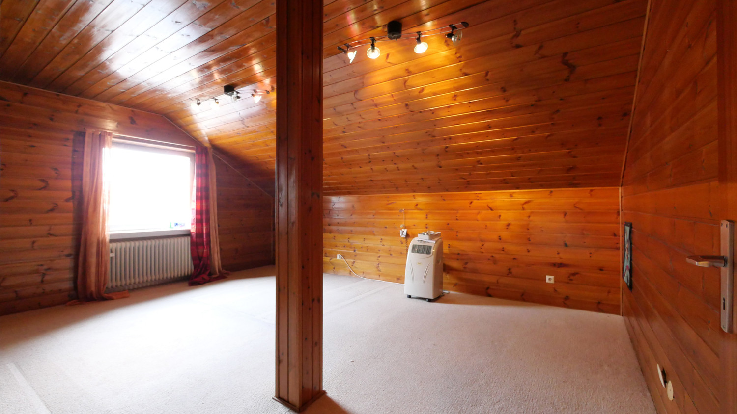 Schlafzimmer 1. OG