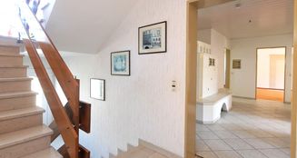 von_poll_real_estate_property_2504026_image_1