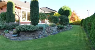 von_poll_real_estate_property_25040047_image_0