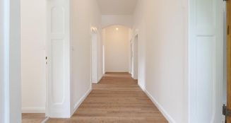 von_poll_real_estate_property_25162008_image_0