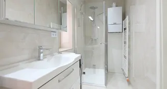 von_poll_real_estate_property_25162008_image_3