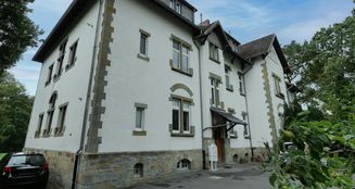 von_poll_real_estate_property_25162008_image_9