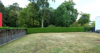 von_poll_real_estate_property_25040037-1_image_0