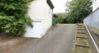 von_poll_real_estate_property_25162011_image_1