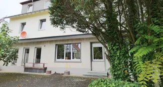 von_poll_real_estate_property_25162011_image_2