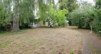 von_poll_real_estate_property_25162011_image_5